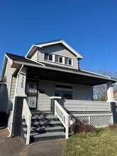 Building Photo - 13309 Glendale Ave