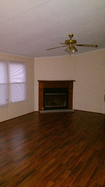 Building Photo - 433 Deer View