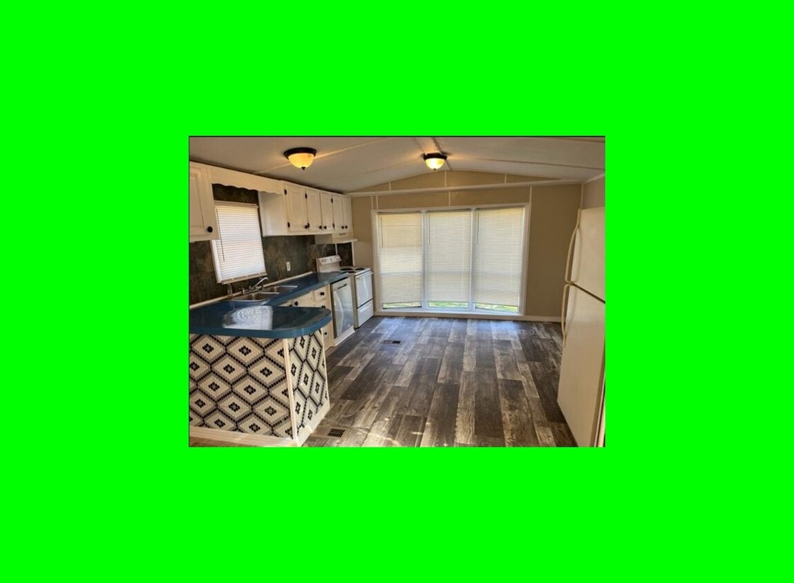 Building Photo - 124 Zina Ln