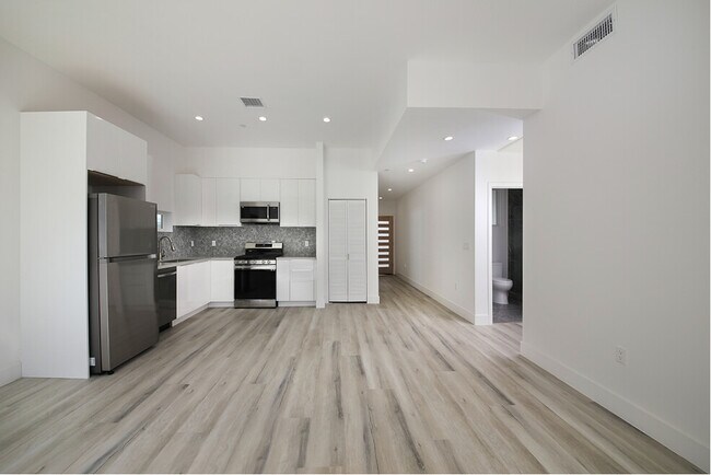 Foto del edificio - 4550 W 18th St