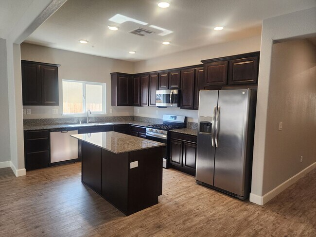 Building Photo - 3083 Creekside Ln