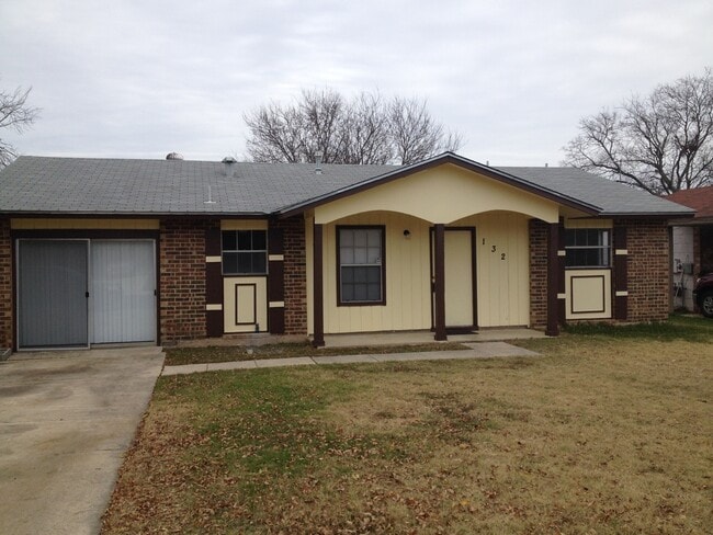 Building Photo - 132 Meadow Way