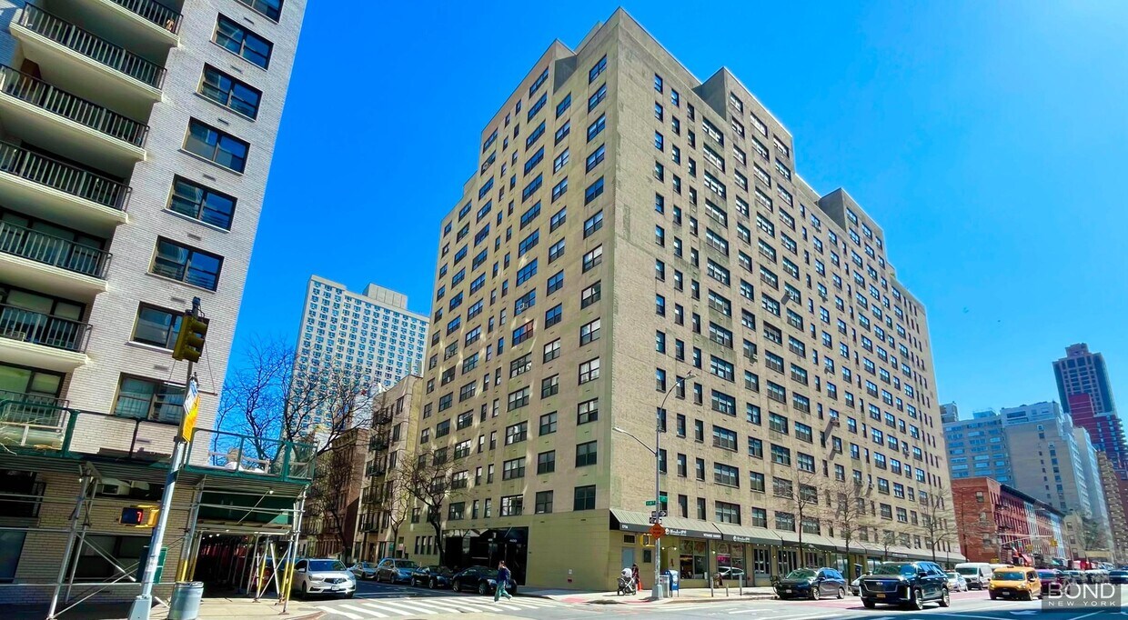 Foto principal - 400 E 89th St