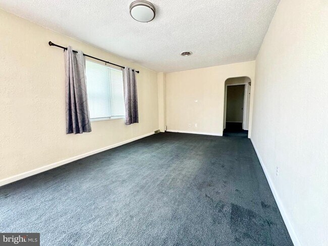 Foto del edificio - 1424 S Governors Ave