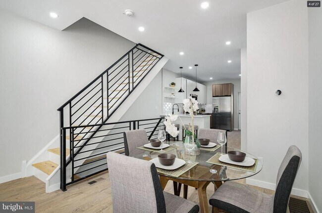 Foto del edificio - 648 N 36th St