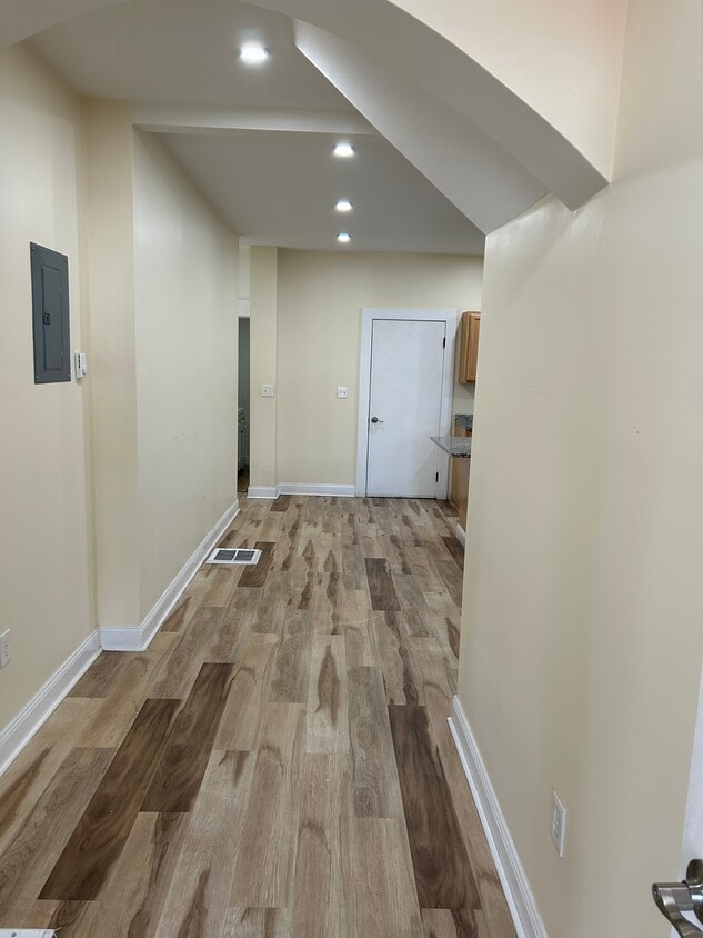 Entrance - 46 Garfield Ave