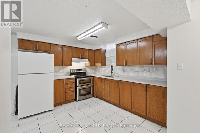 Building Photo - 584 Strouds Ln