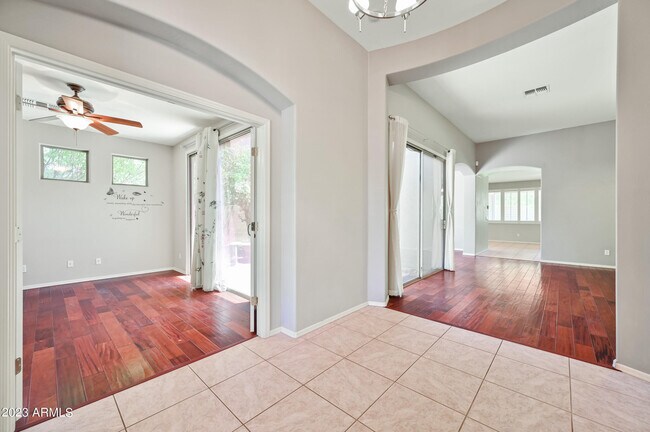 Foto del edificio - 337 West Swan Drive