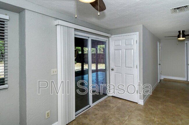 Foto del edificio - 2425 Bispham Rd
