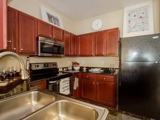 Advenir At Woodbridge Reserve Apartments Sugar Land Tx Apartments Com