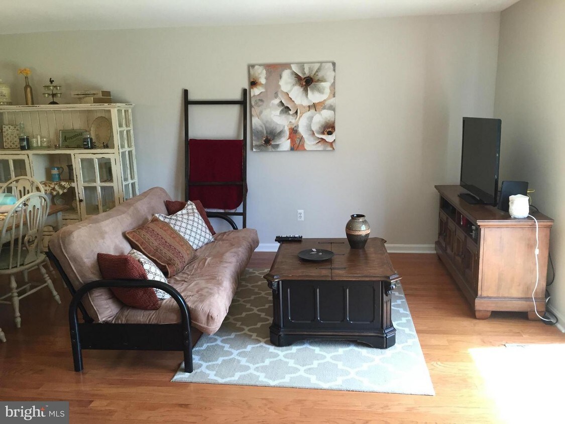 Foto principal - 9415 Kilbride Ct