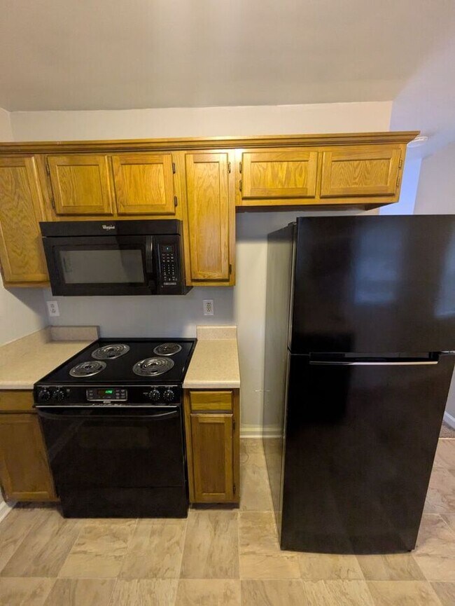 Foto del edificio - 2BD/1.5BA Townhome in Strawberry Patch Complex