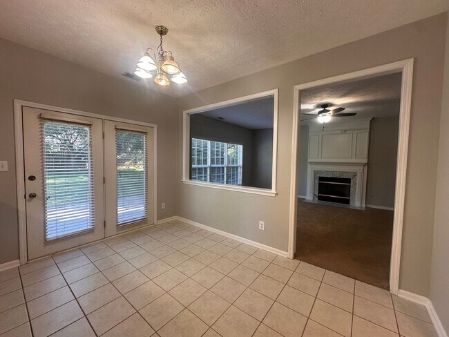Foto del edificio - 9406 Harlow Ct