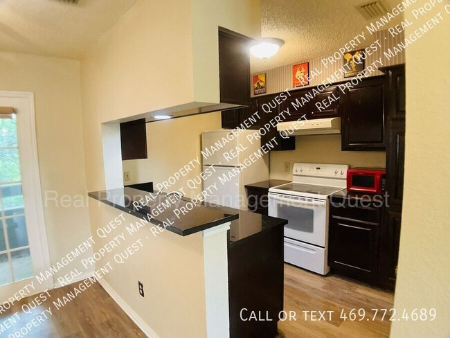 Foto del edificio - 2101 St Michaels Dr