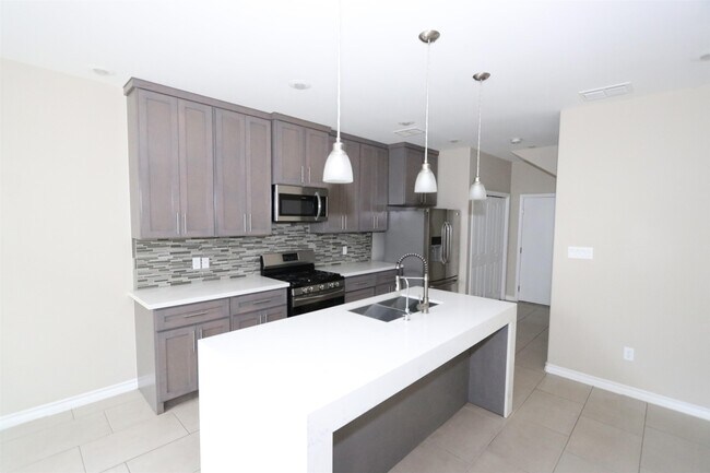 Building Photo - 7964 Elka Lp