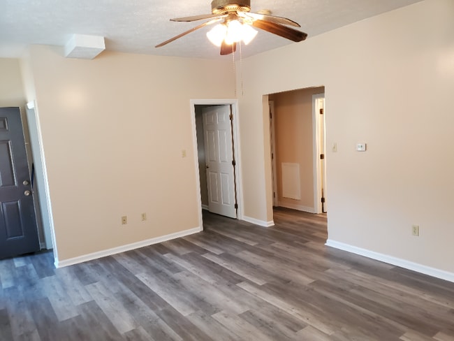 Building Photo - 600 Overbrook Blvd