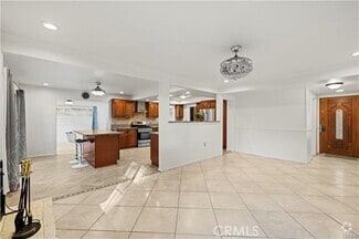 Building Photo - 10685 Ledeen Dr