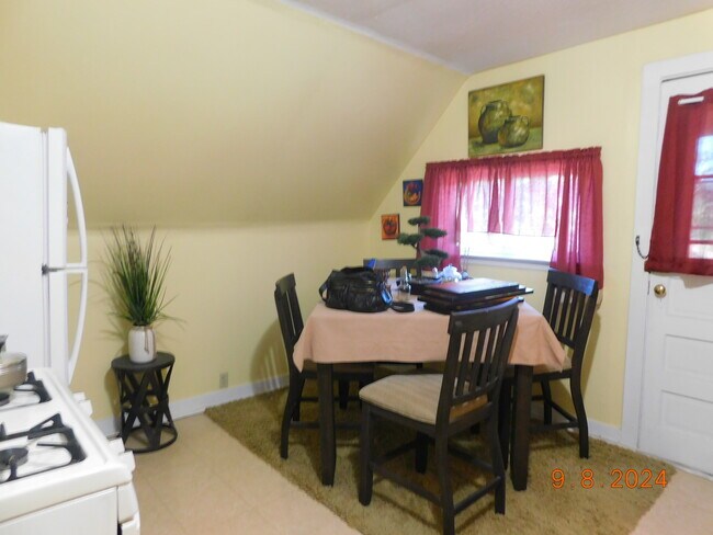 Photo - 3428 Wisconsin Ave Apartments