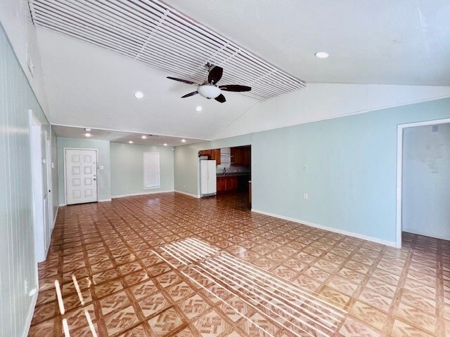 Foto del edificio - 7142 Valeview Drive