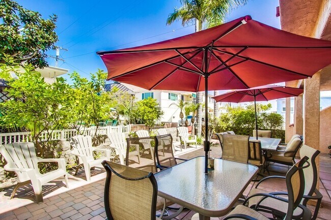 Building Photo - South Mission Beach | Fully Furnished 3BR/3BA | Utilities Included | Available 9/1/26–5/5/27