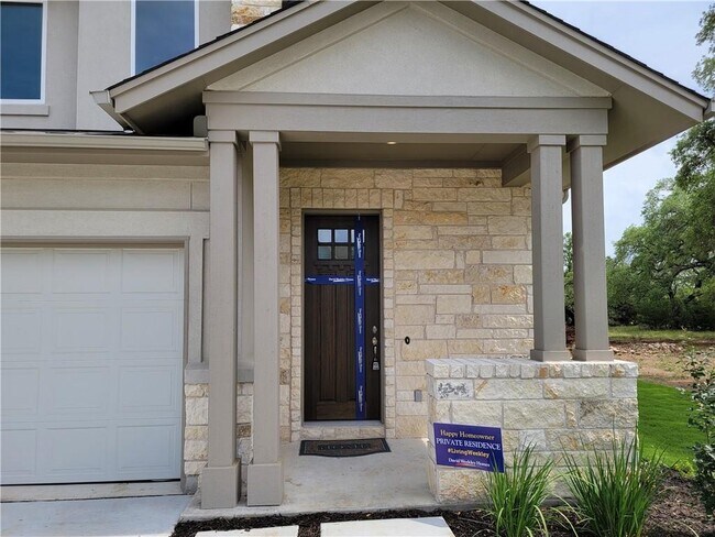 Building Photo - 621 Treaty Oak Dr