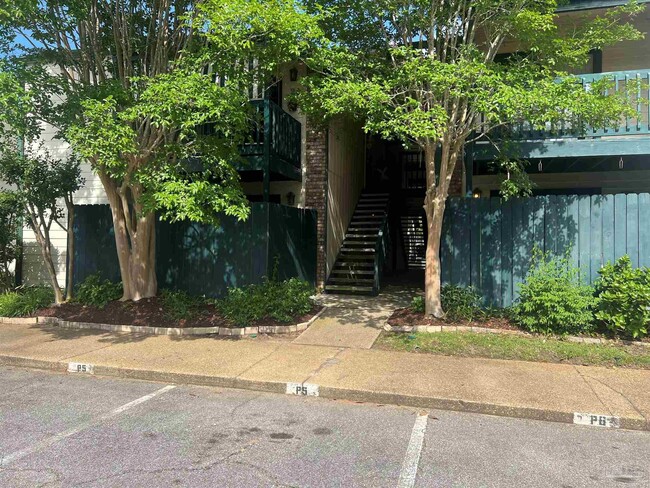 Building Photo - 2299 Scenic Hwy