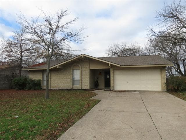 Building Photo - 1234 Briarcove Dr