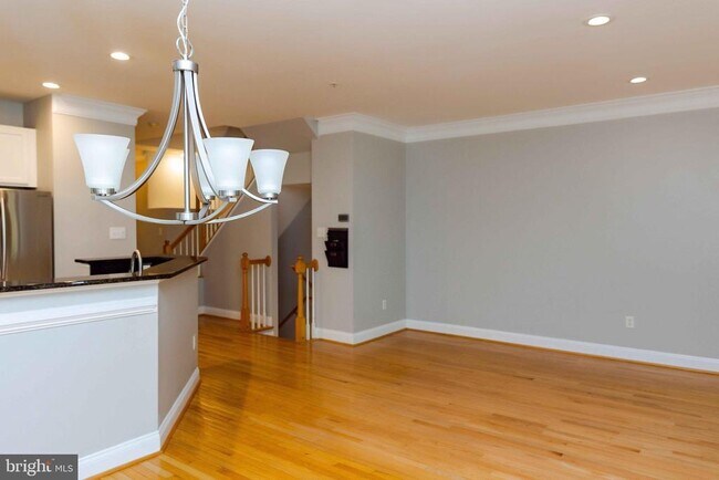 Foto del edificio - 6029 Blue Point Ct