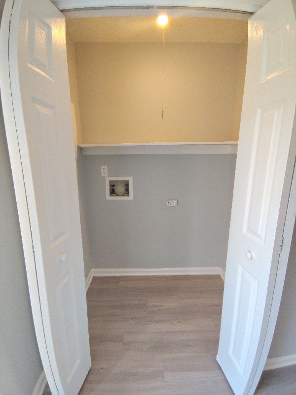 Building Photo - 33 Fonda Dr