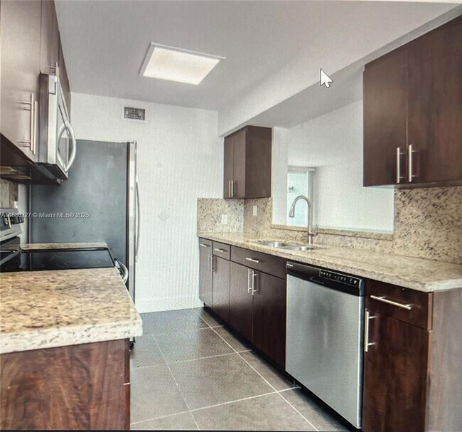 Foto del edificio - 9749 NW 48th Terrace