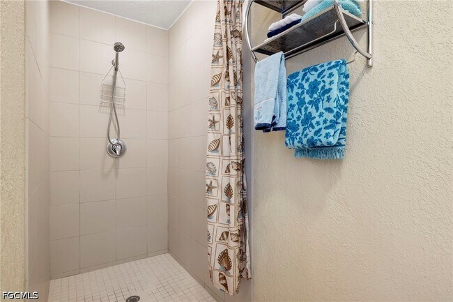 Foto del edificio - 1023 SE 15th St