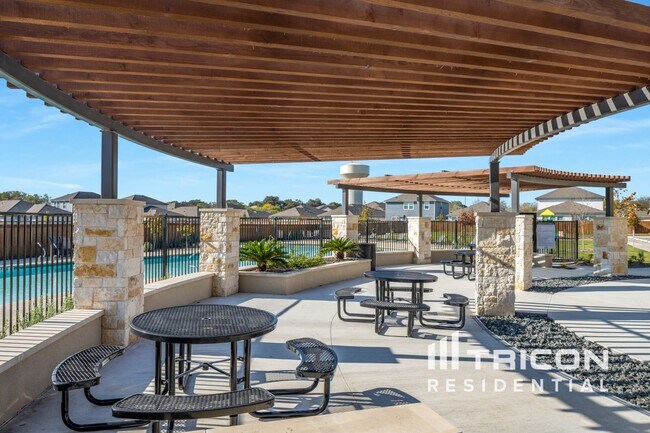 Building Photo - 5808 Zoey Way St. Hedwig TX