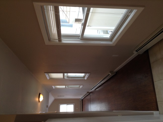 Building Photo - 114 Baden Pl