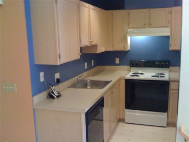 Building Photo - 1842 Campau Farms Cir