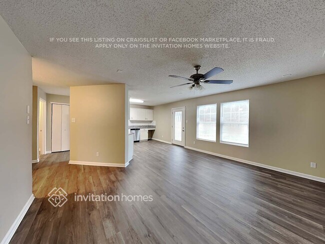 Foto del edificio - 1590 Matthew Allen Cir