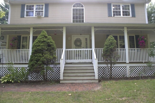 Building Photo - 107 New Boston Rd