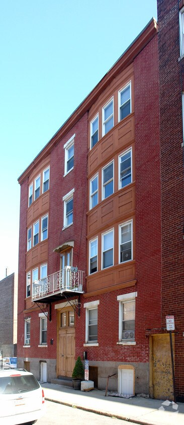Building Photo - 7 Baldwin Pl