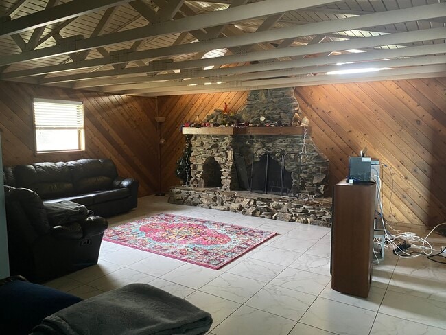 Living room - 160 Stanford Dr