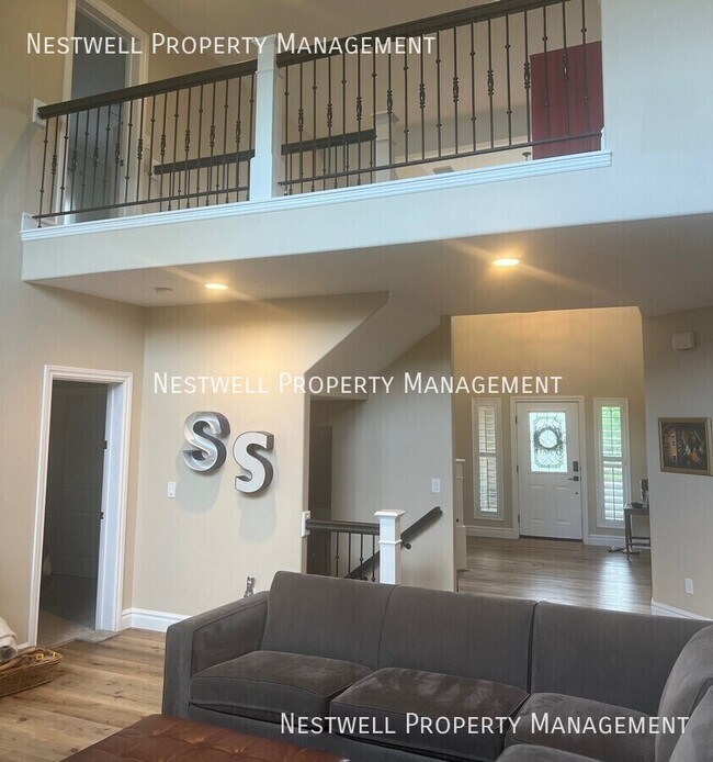Building Photo - 3302 N Love Ln