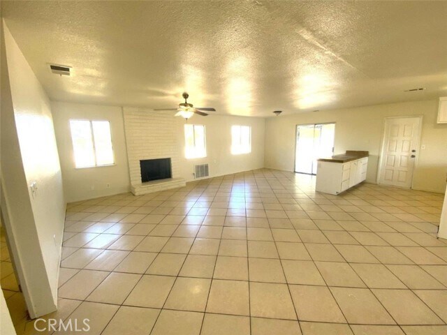 Foto del edificio - 17854 Alder St
