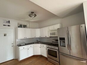 Building Photo - 3309 N Keystone Ave