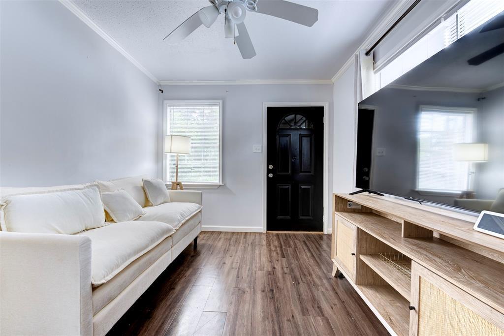 Foto principal - 1211 Cabell St