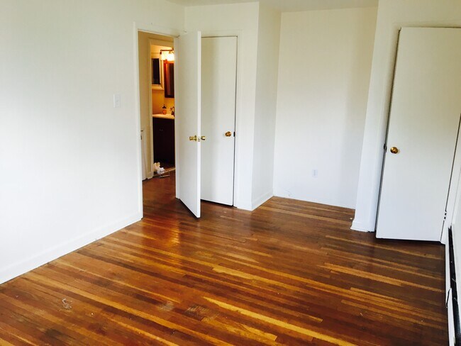 Foto del edificio - 503 N Jackson St