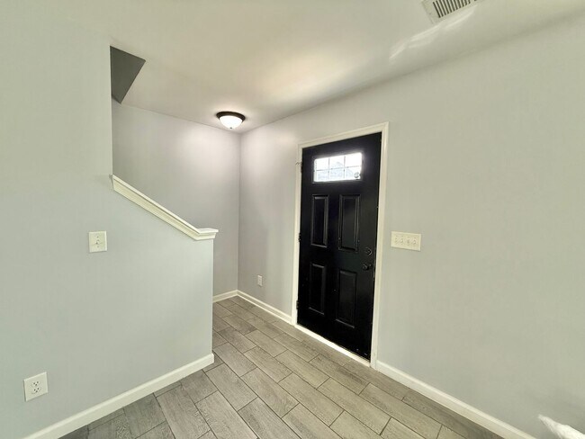 Foto del edificio - **OFFERING REFUNDABLE APPLICATION FEES & $100 MOVE IN PROMOTION** Charming 3BD, 1.5BA Clayton Hom...