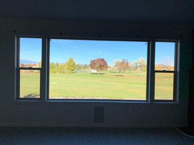 Foto del edificio - 3 Bedroom, 2 Bathroom Home - Harbor Isles
