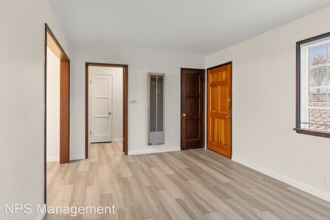 Building Photo - 1 br, 1 bath Apartment - 801-815 Saint Lou...