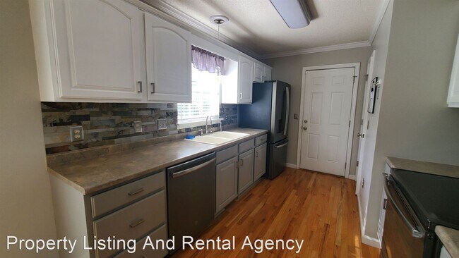 Building Photo - 3 br, 4 bath House - 309 Roy Martin Road