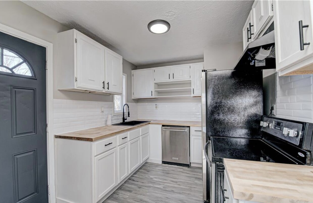 Foto principal - 732 S Bancroft St