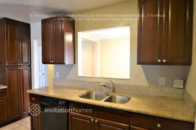 Building Photo - 810 Trinidad Way