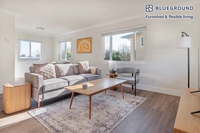 Building Photo - 15 South Broadway-SI FL2-ID2132